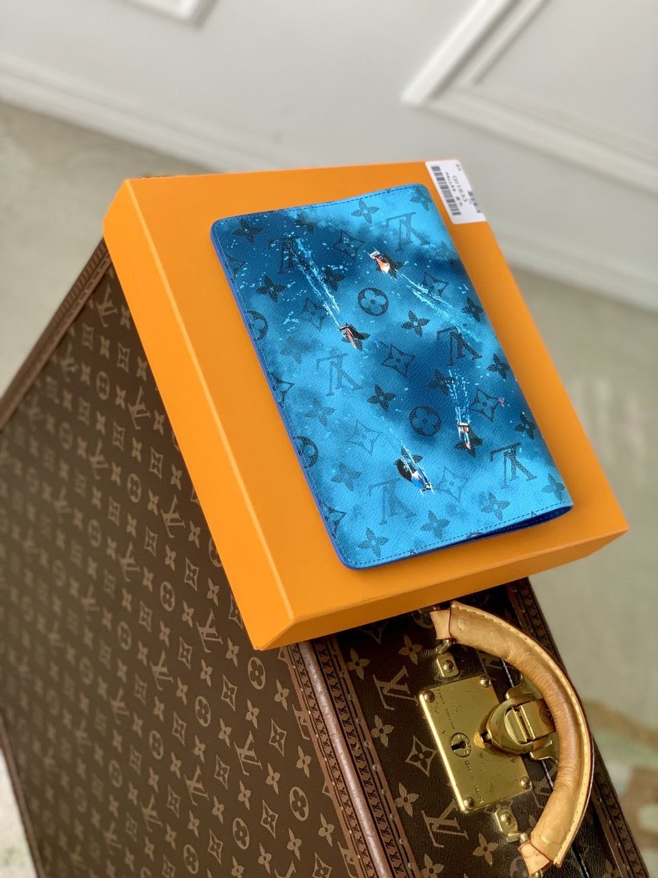 1V x Grace Coddington Ocean Wallet image 3