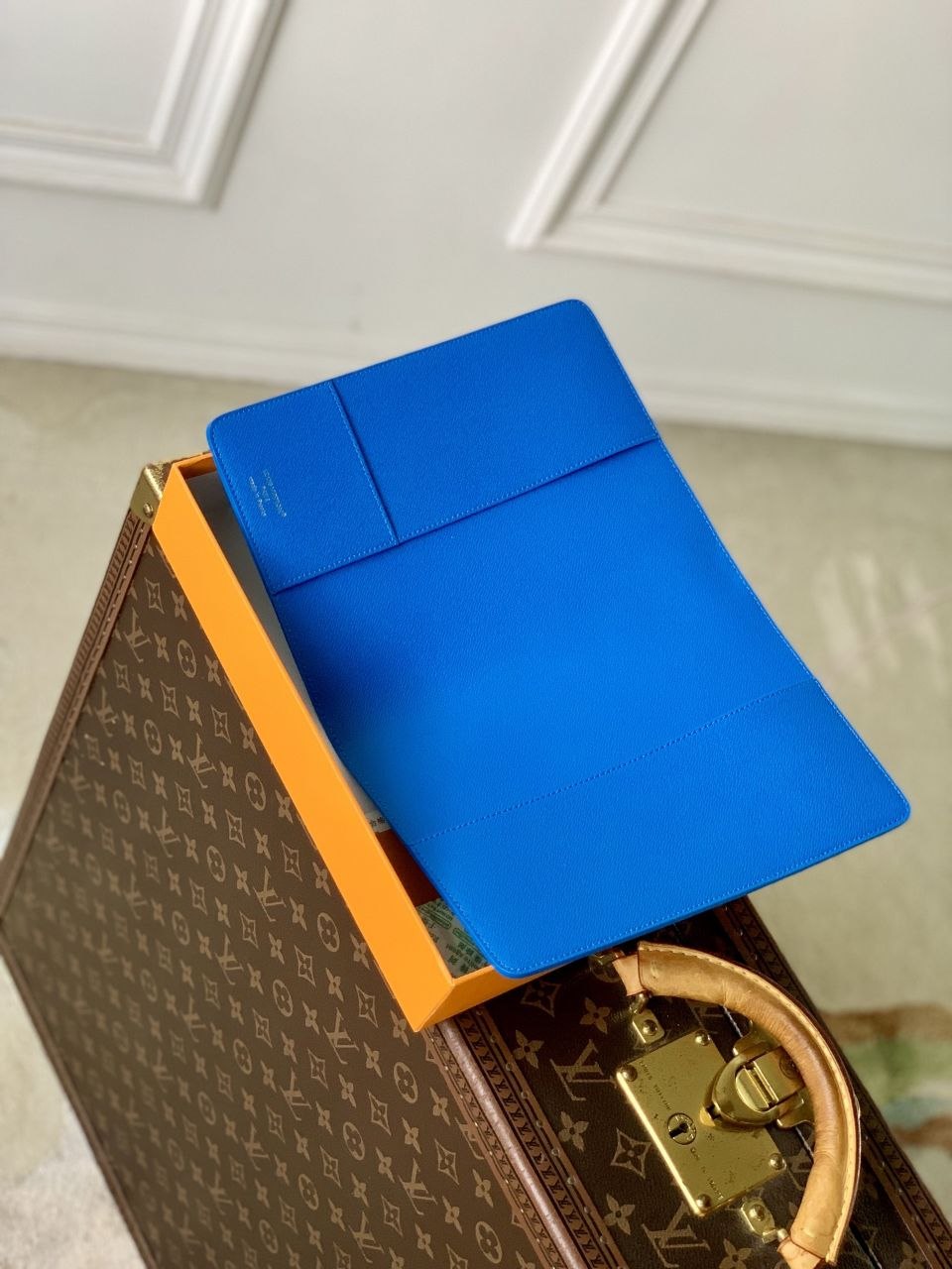 1V x Grace Coddington Ocean Wallet image 6