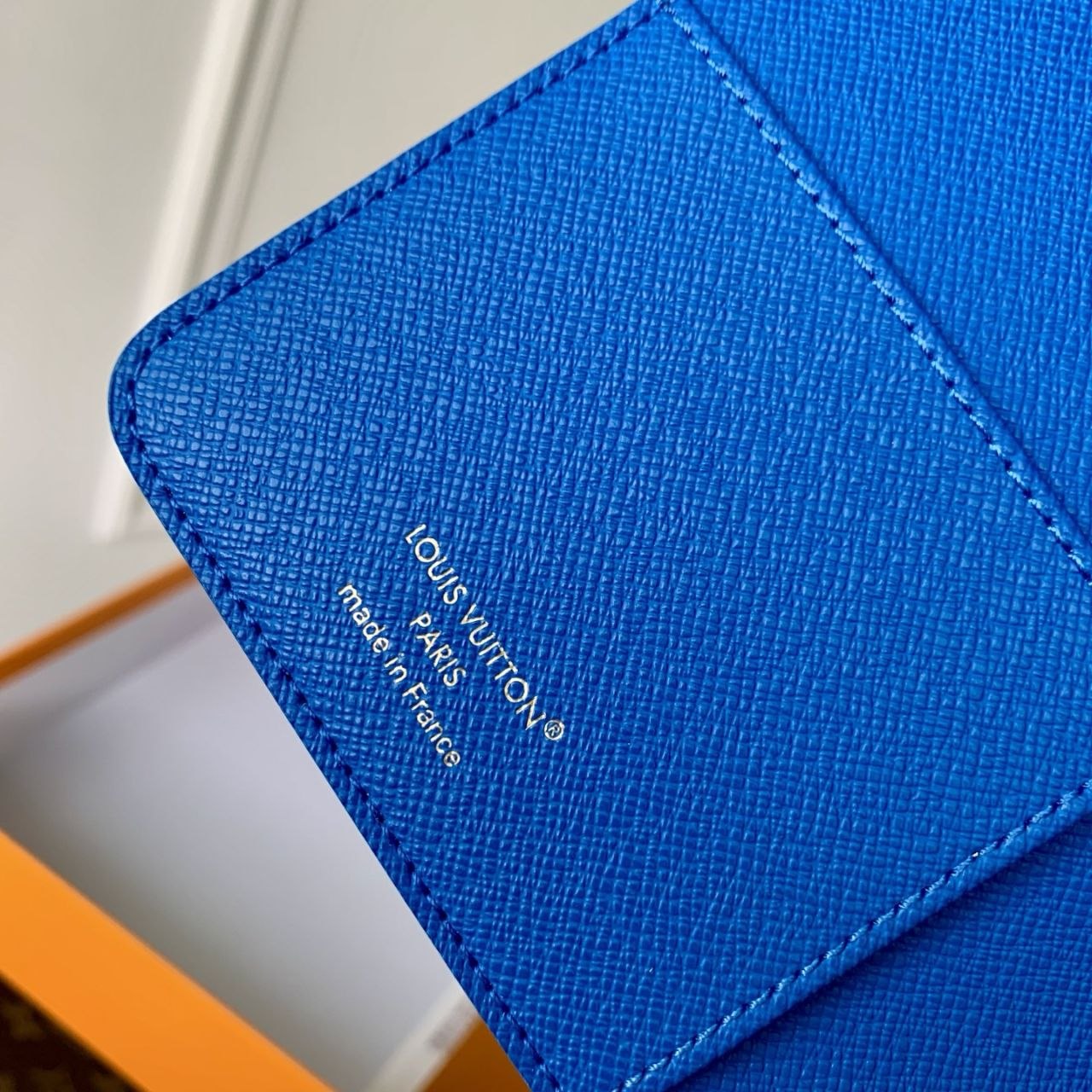1V x Grace Coddington Ocean Wallet image 7