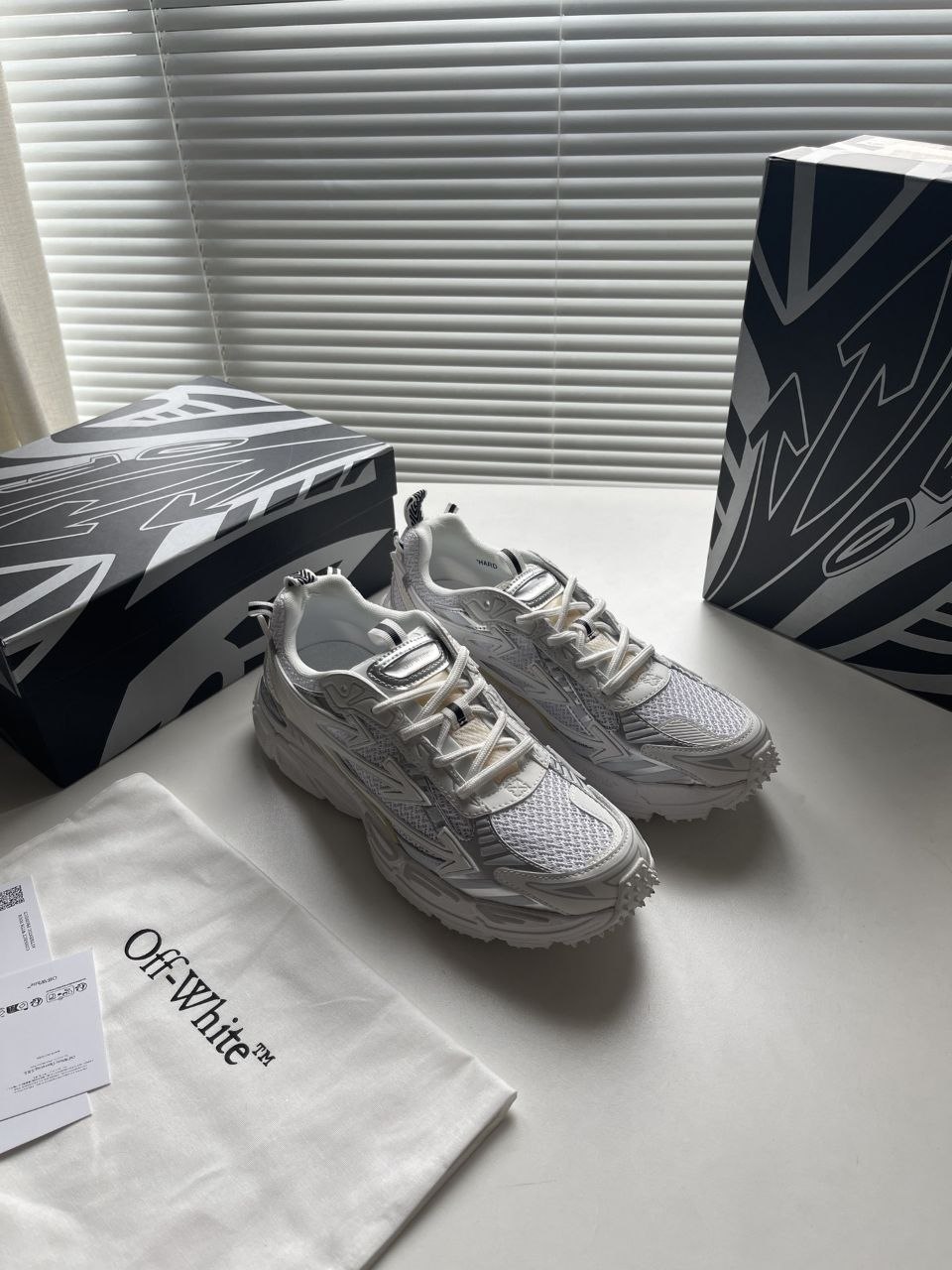 0ff-Wh1te BE RIGHT BACK White-Silver image 8
