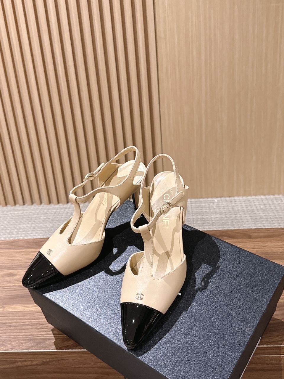 Chane1 Two-Tone Slingback Heels image 3