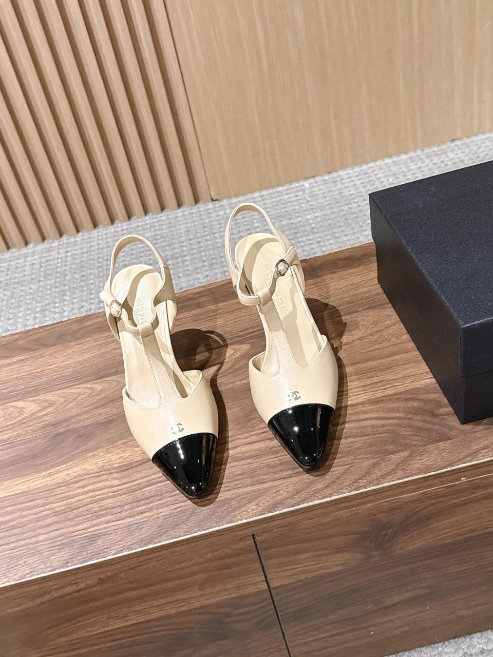 Chane1 Two-Tone Slingback Heels image 4