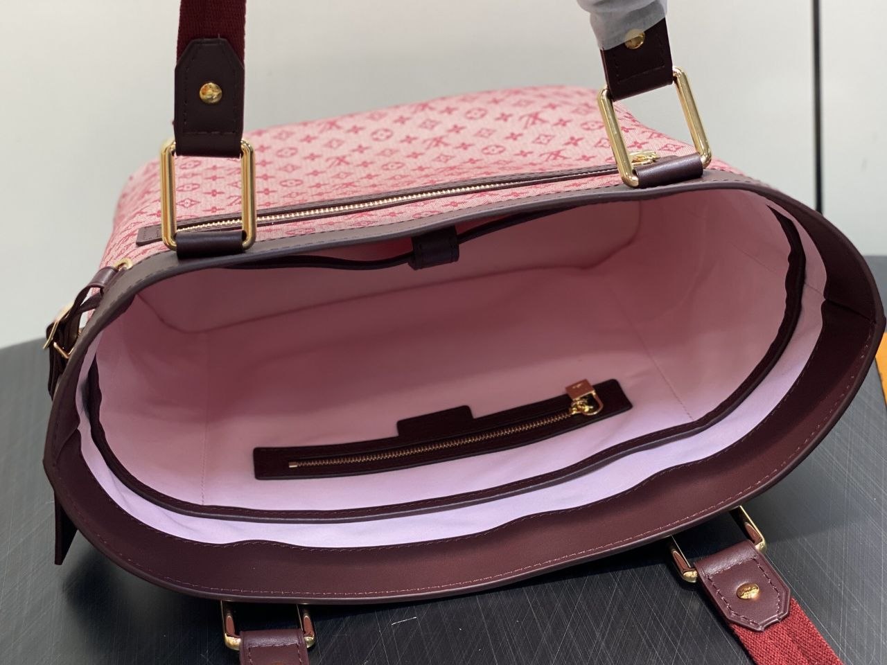1V Lucille Tote Raspberry Pink image 8