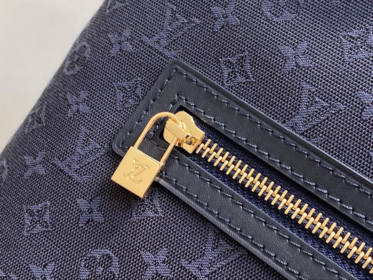 1V Lucille Tote Dark Blue Denim image 5
