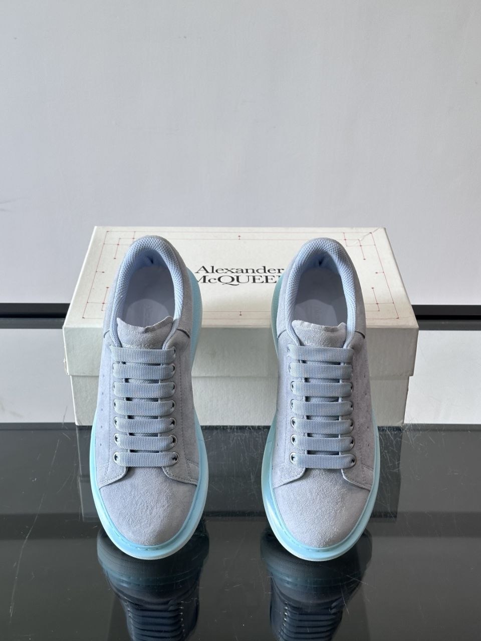 Al3x McQu33n Oversized Suede Light-Blue image 6