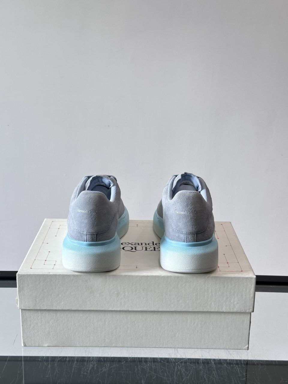 Al3x McQu33n Oversized Suede Light-Blue image 7
