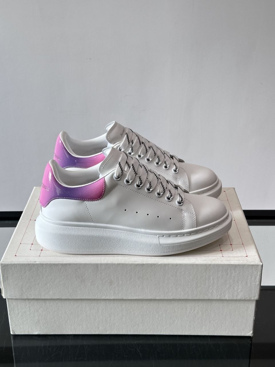 Al3x McQu33n Oversized White-BlackRed image 1