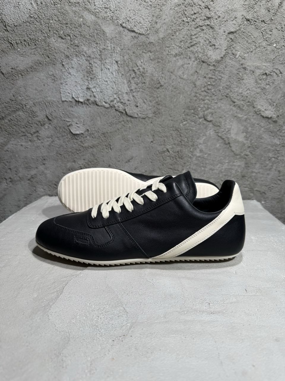 R1ck Ow3ns 2025SS Low-Top Black-Cream image 1