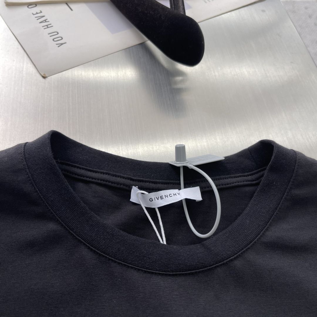 G1venchy Distressed Logo Tee Black image 3