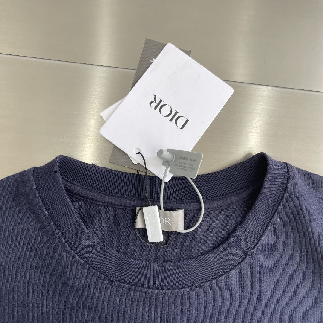 D1or Medaillon Embroidered Tee Navy image 4