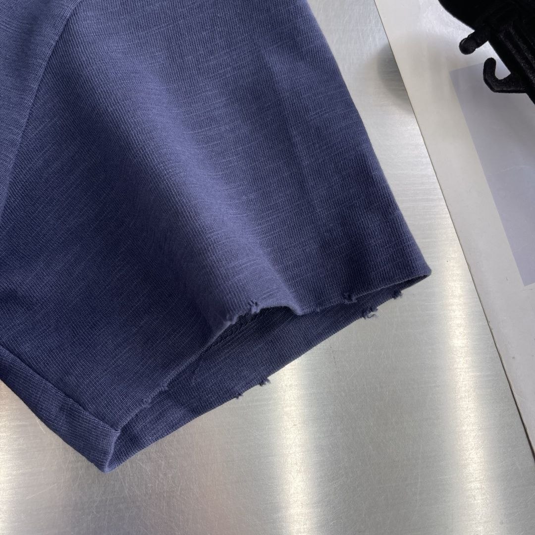D1or Medaillon Embroidered Tee Navy image 8