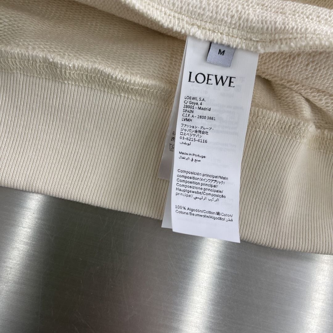 L03we Anagram Sweatshirt Cream image 6