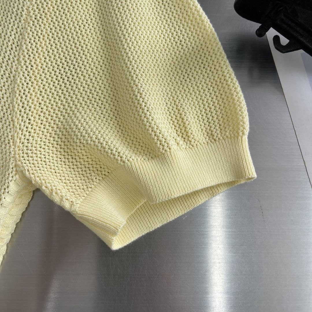 1V Waffle Knit Tee Yellow image 8