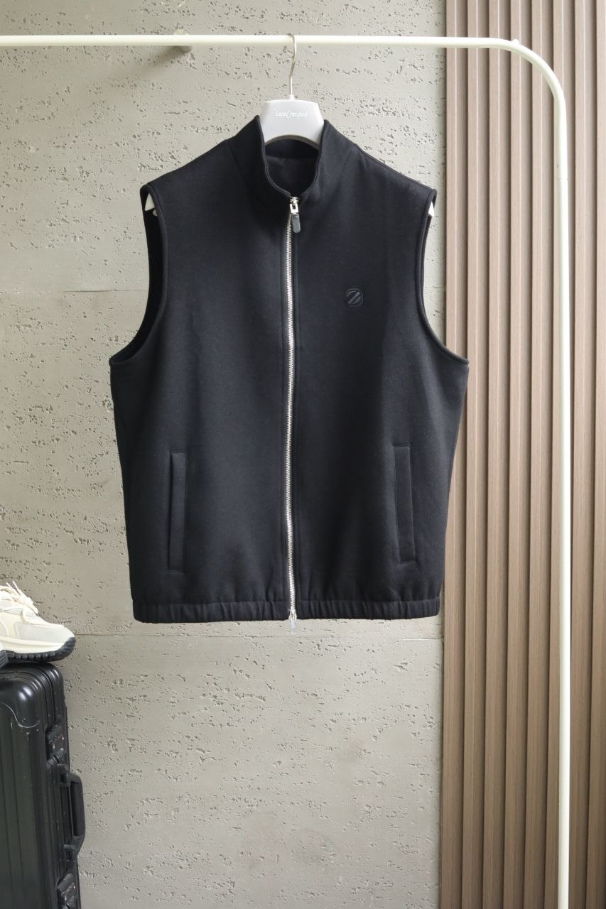 Z3gna Knit Vest Black