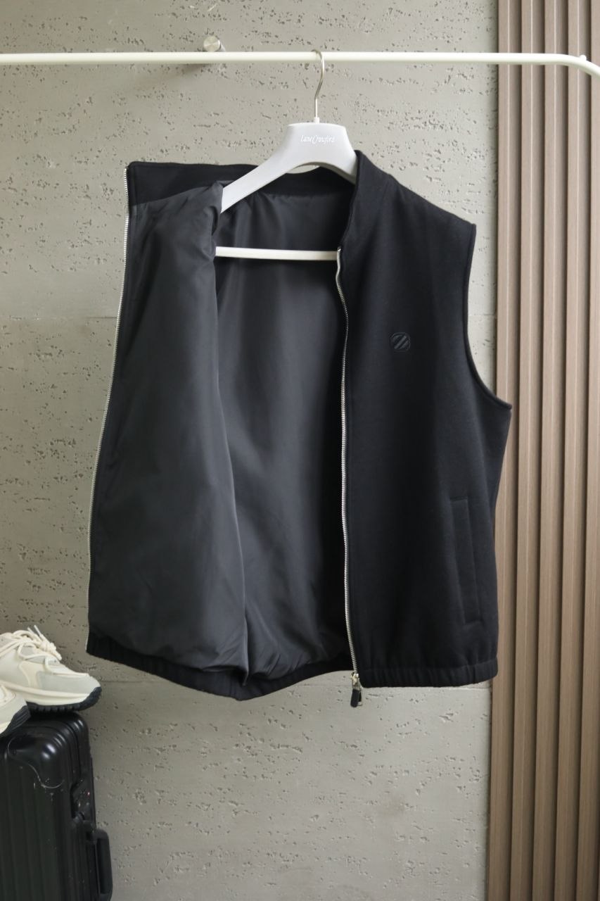 Z3gna Knit Vest Black image 4