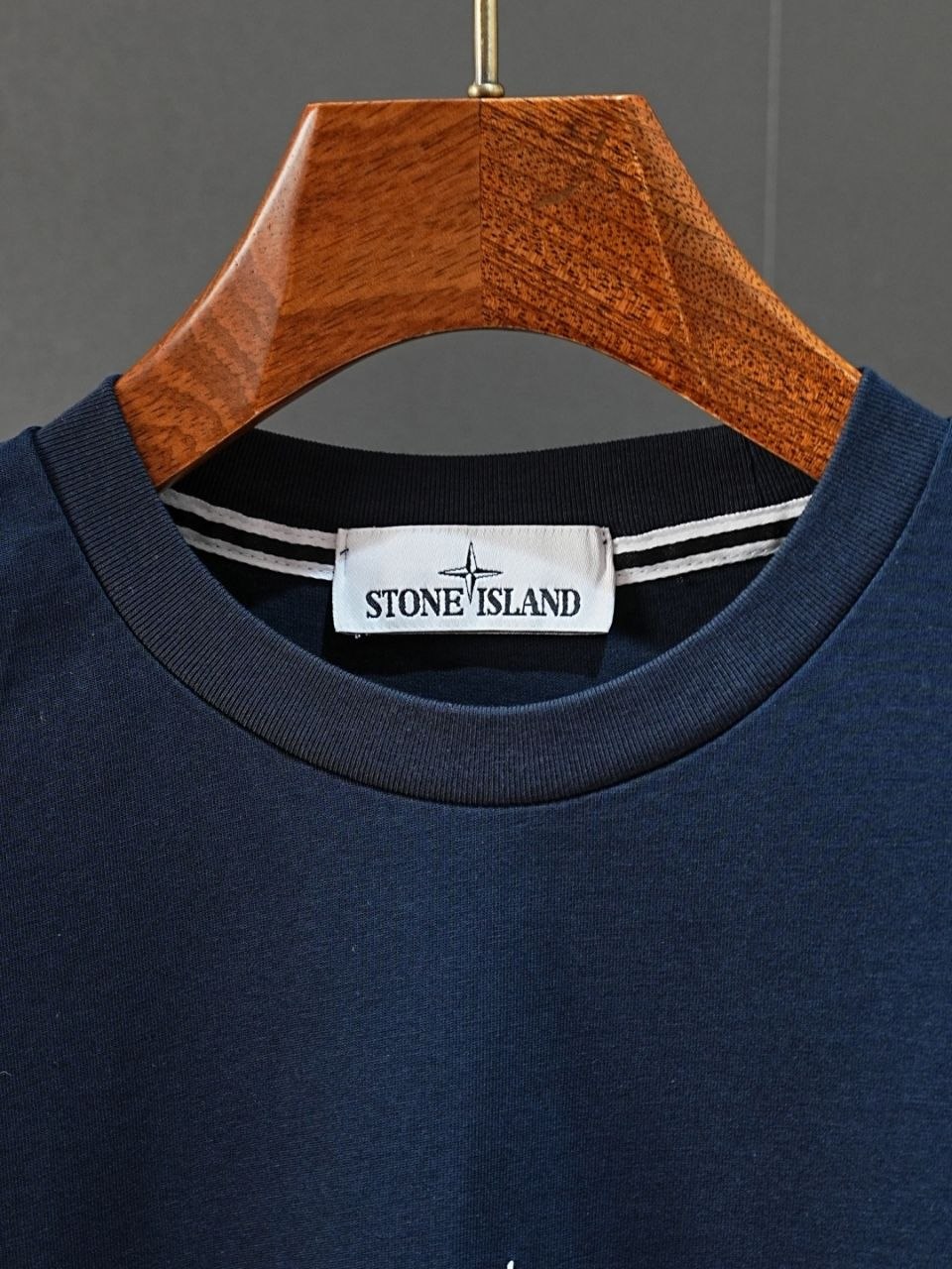 Stone 1sland Star Badge Tee image 4