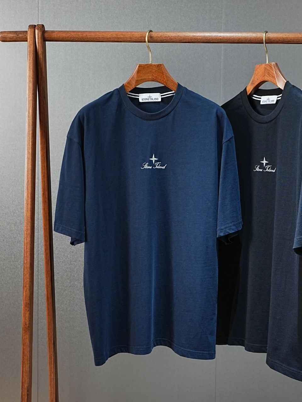 Stone 1sland Star Badge Tee image 7