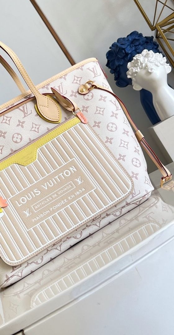 1V Neverfull MM Crafty image 2