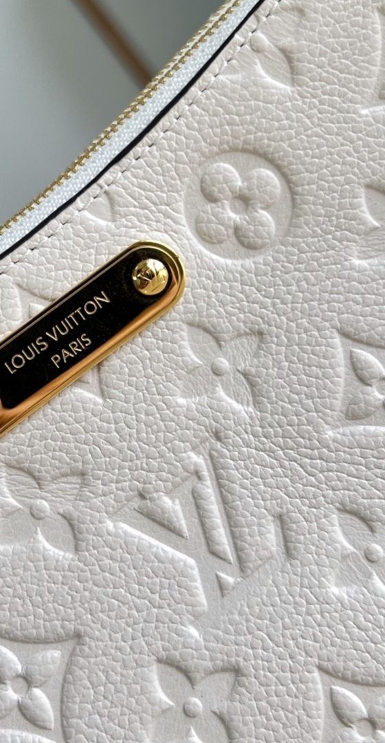 1V Liv Pochette image 3