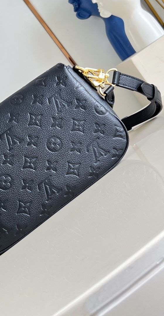 1V Pochette Metis Soft image 2