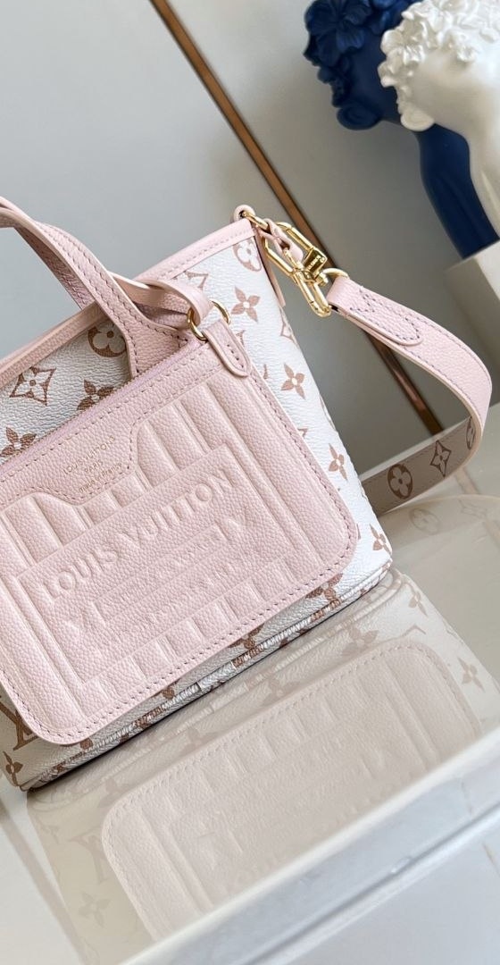 1V Neverfull Inside Out BB image 5