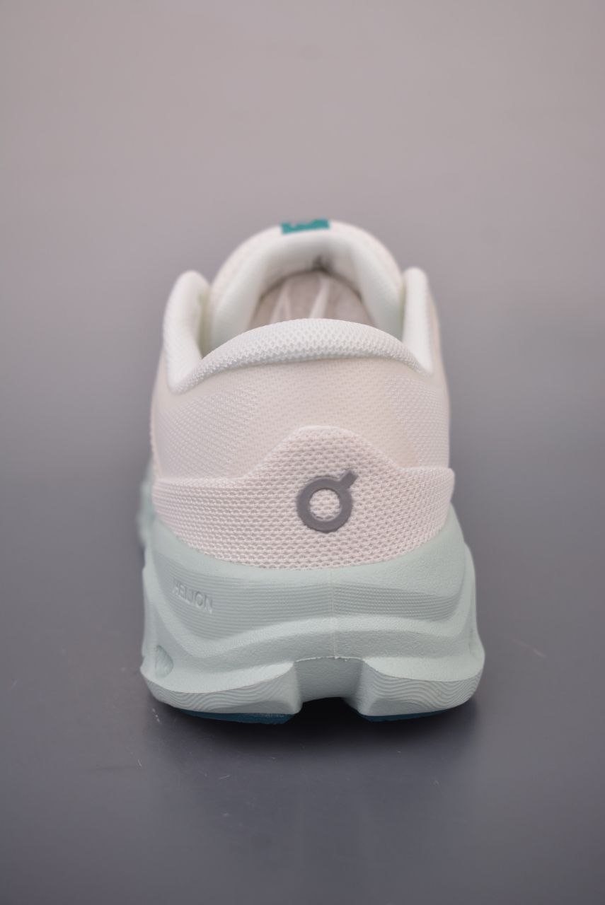 0n Cloud X 5