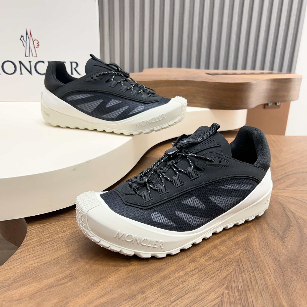 M0ncl3r Trailgrip LP image 3