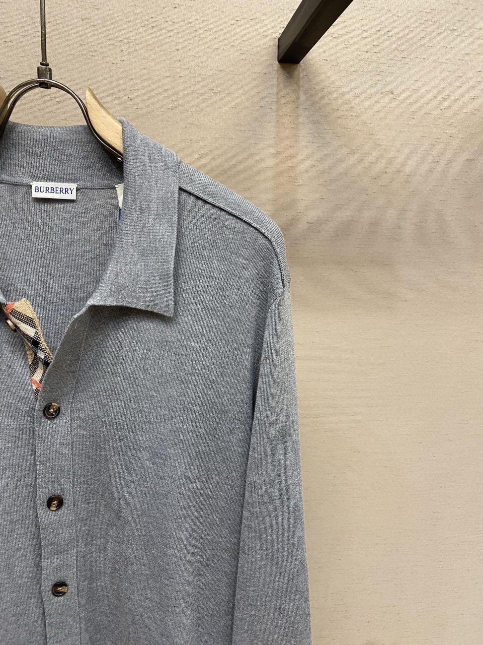 Burb3rry Check-Trim Wool-Cashmere Cardigan image 9