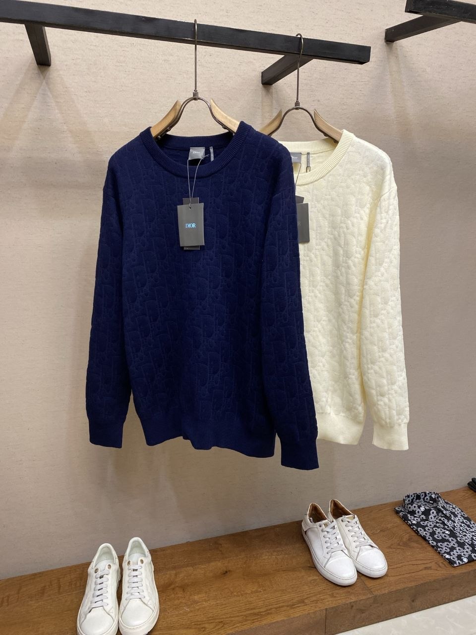 D1or Full Jacquard Round-Neck Sweater image 9