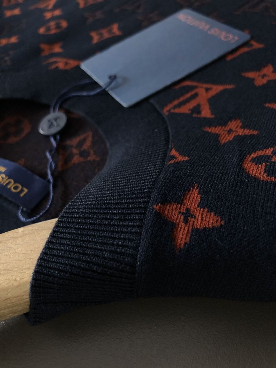 1V Wool Sweater-Tee — Black image 6