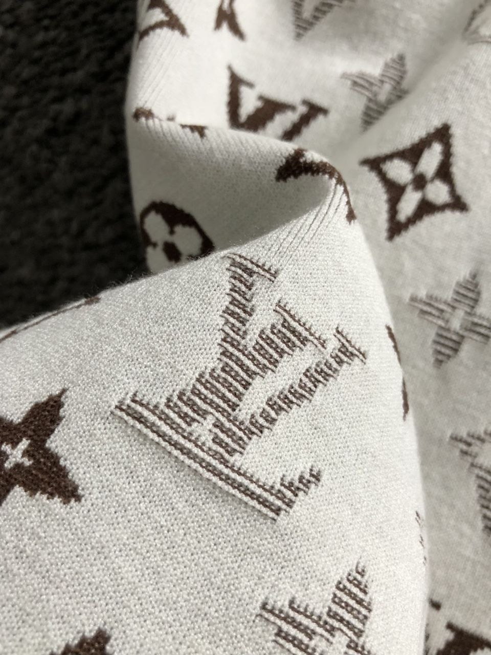 1V Wool Sweater-Tee — Grey image 7