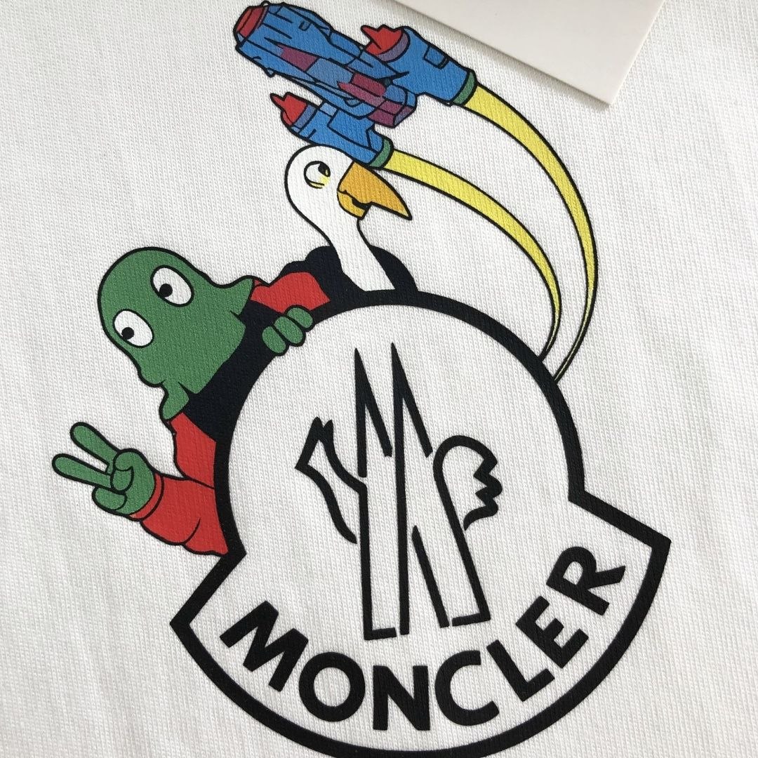 M0ncl3r Printed Round-Neck Tee image 6