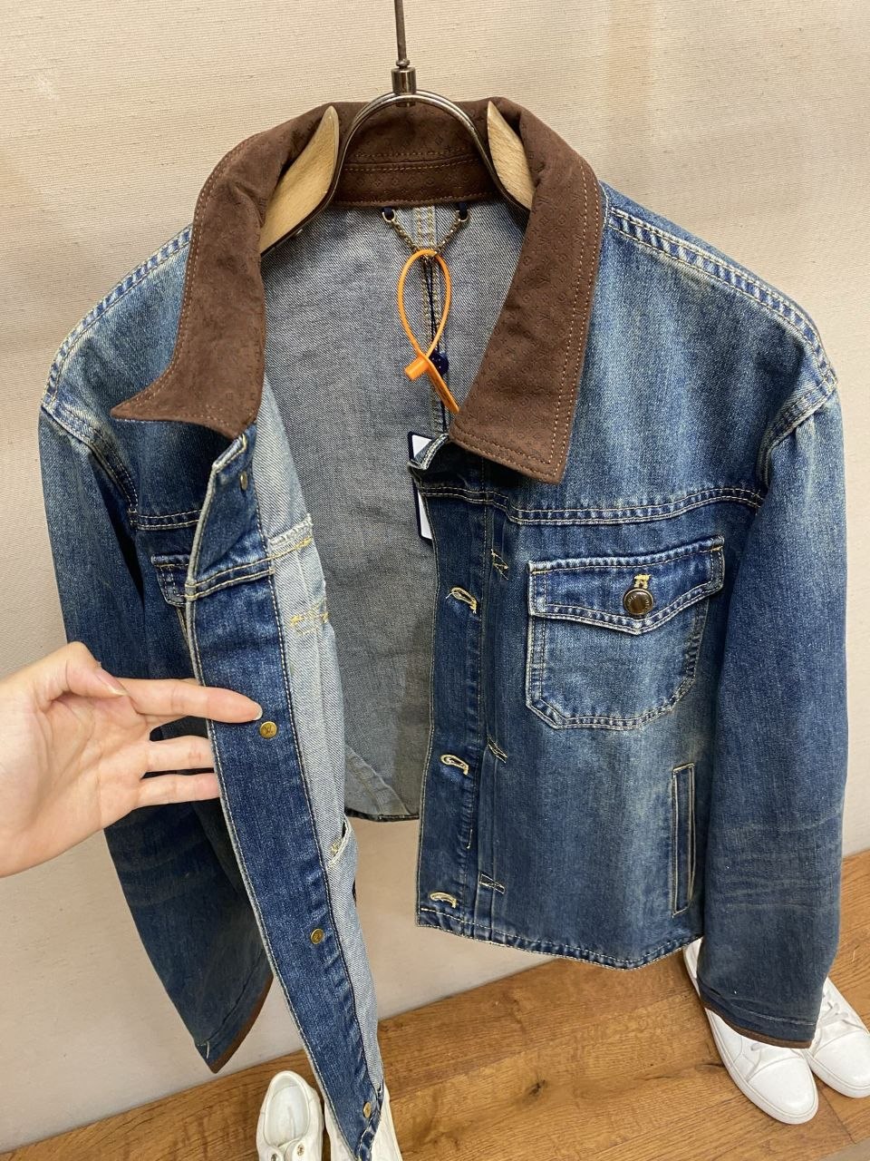 1V Leather-Detail Denim Jacket image 3