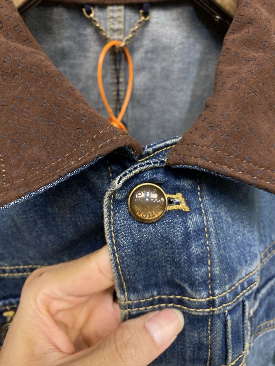 1V Leather-Detail Denim Jacket image 6