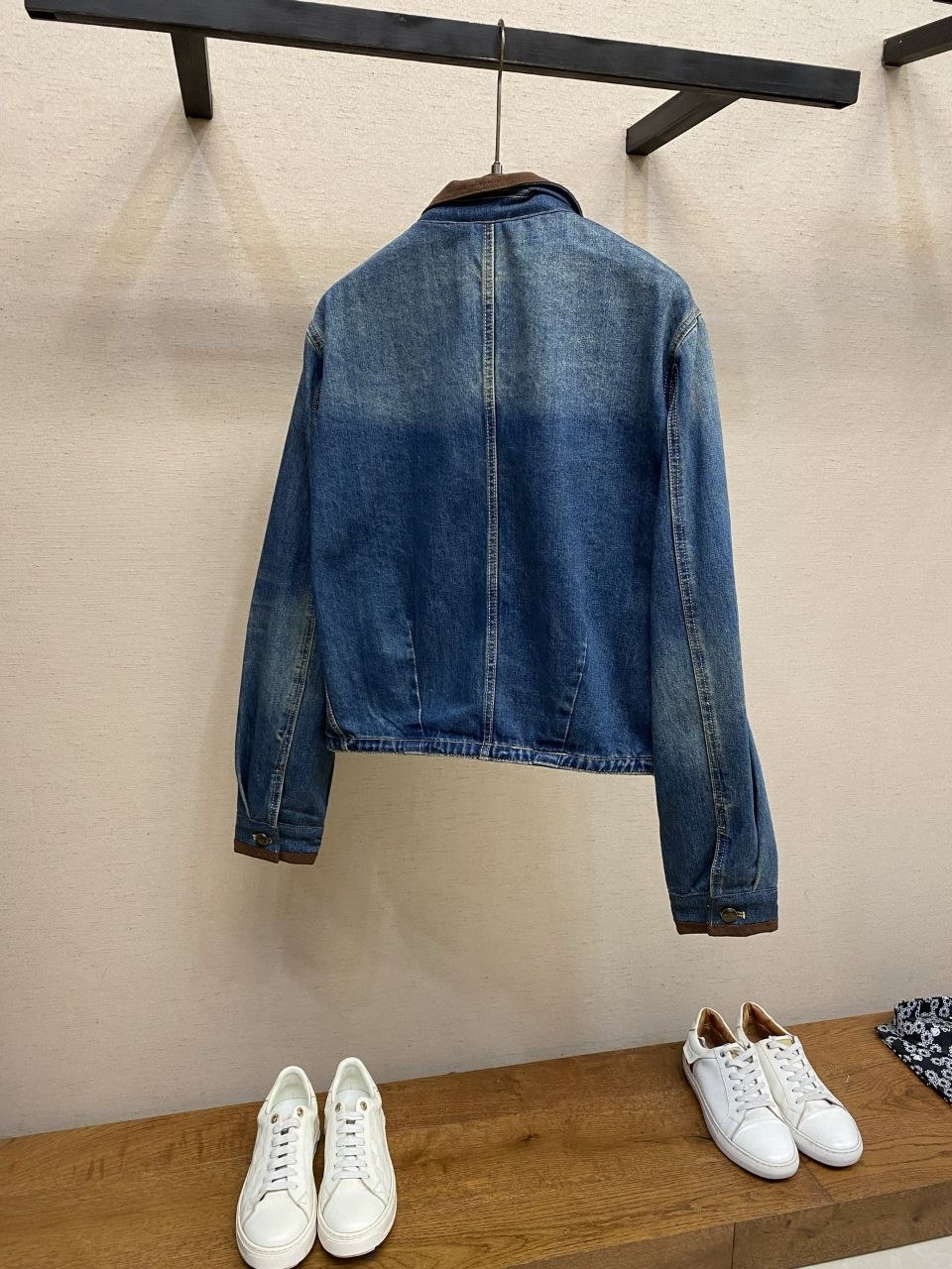 1V Leather-Detail Denim Jacket image 9