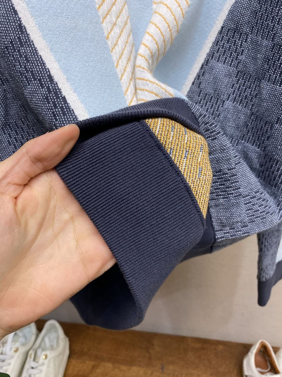 1V SKI Jacquard Check-Quilted Knit Sweater image 3