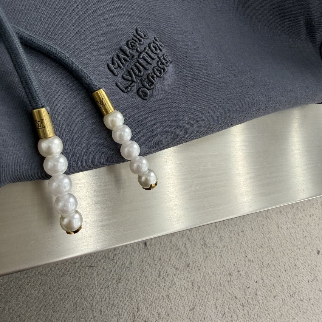 1V Embroidered Zip Knit Hoodie image 4