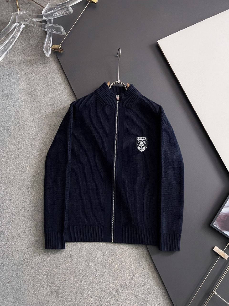 1V 26FW High-Gram Knit Wool Cardigan