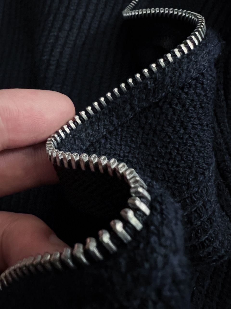 1V 26FW High-Gram Knit Wool Cardigan image 6