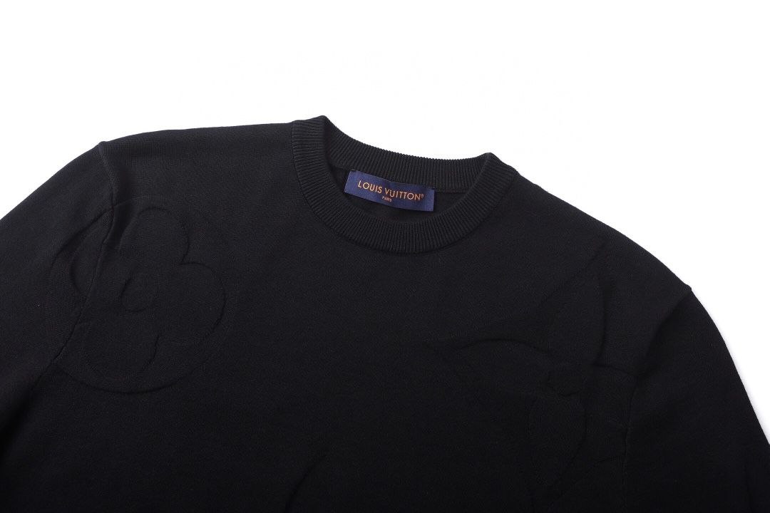 1V Relief Jacquard Knit Sweater image 3