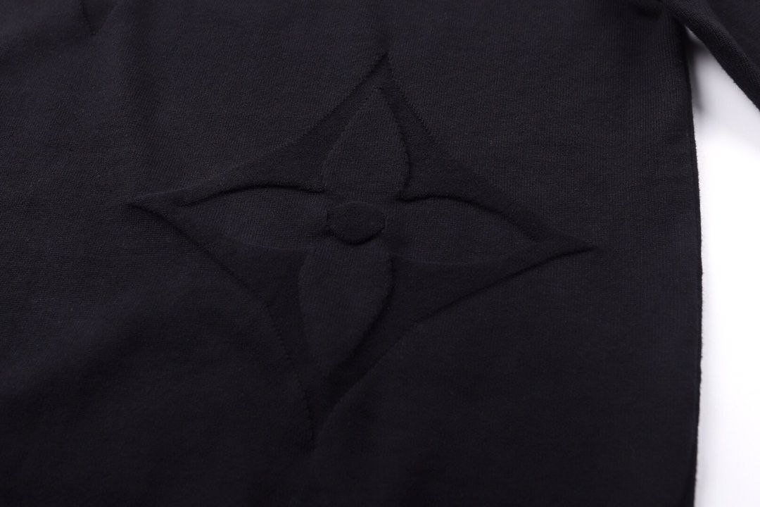 1V Relief Jacquard Knit Sweater image 6