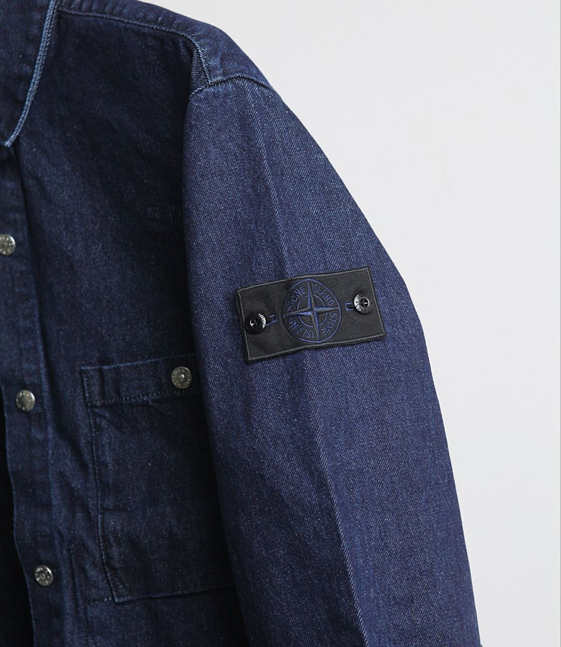Stone 1sland 26SS Compass-Badge Denim Shirt