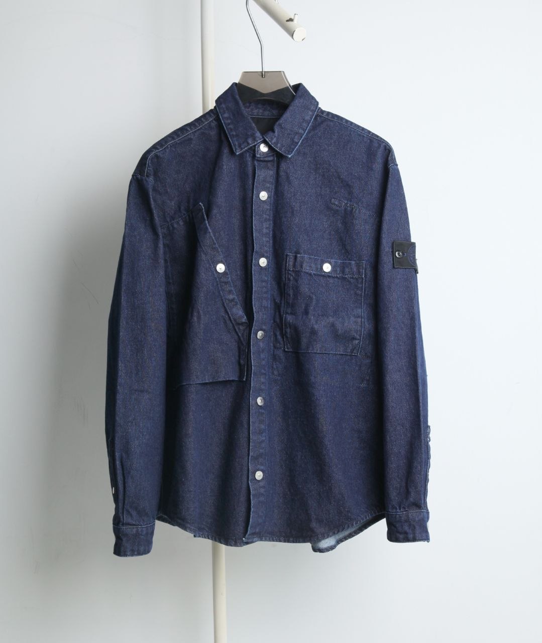 Stone 1sland 26SS Compass-Badge Denim Shirt image 3