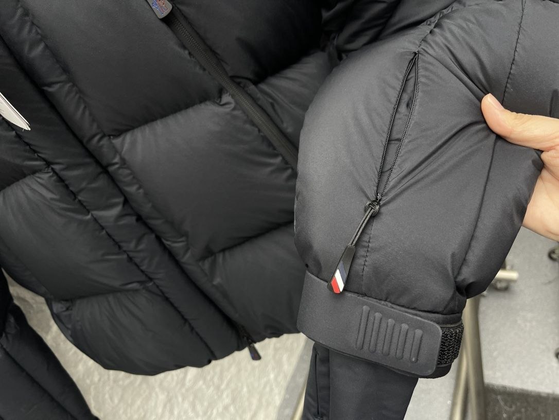 M0ncl3r Grenoble Fellberg Down Jacket image 3