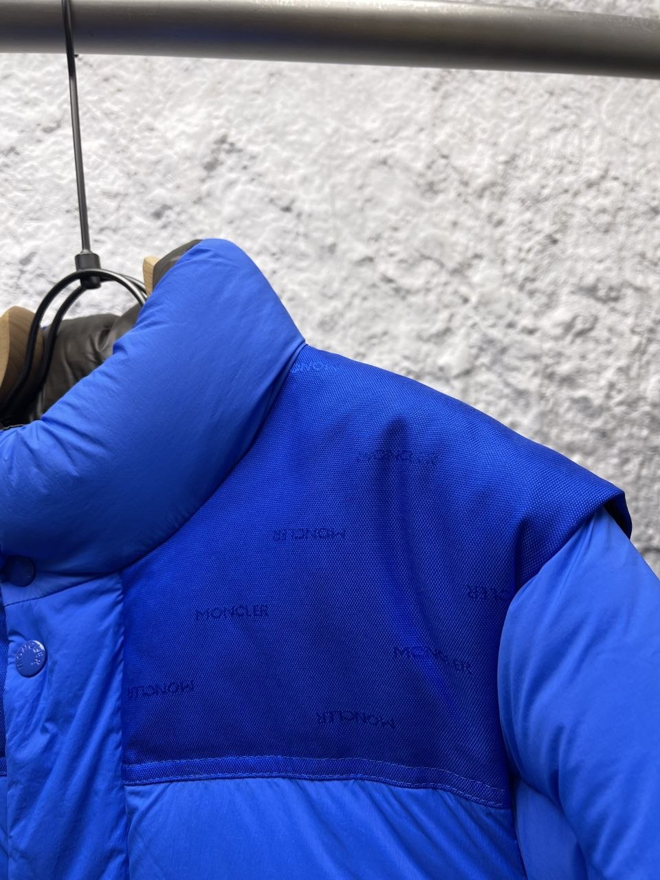 M0ncl3r Reversible Short Down Jacket — Blue image 3