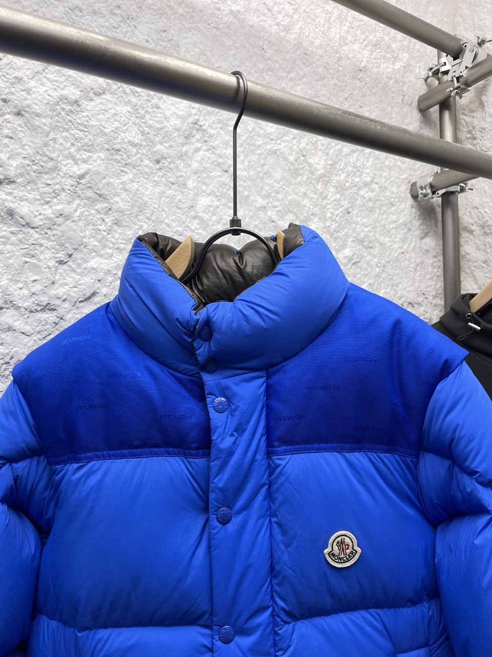 M0ncl3r Reversible Short Down Jacket — Blue image 4