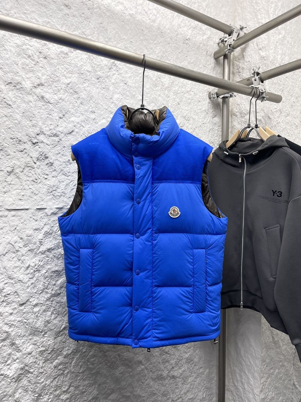 M0ncl3r Reversible Short Down Jacket — Blue image 9