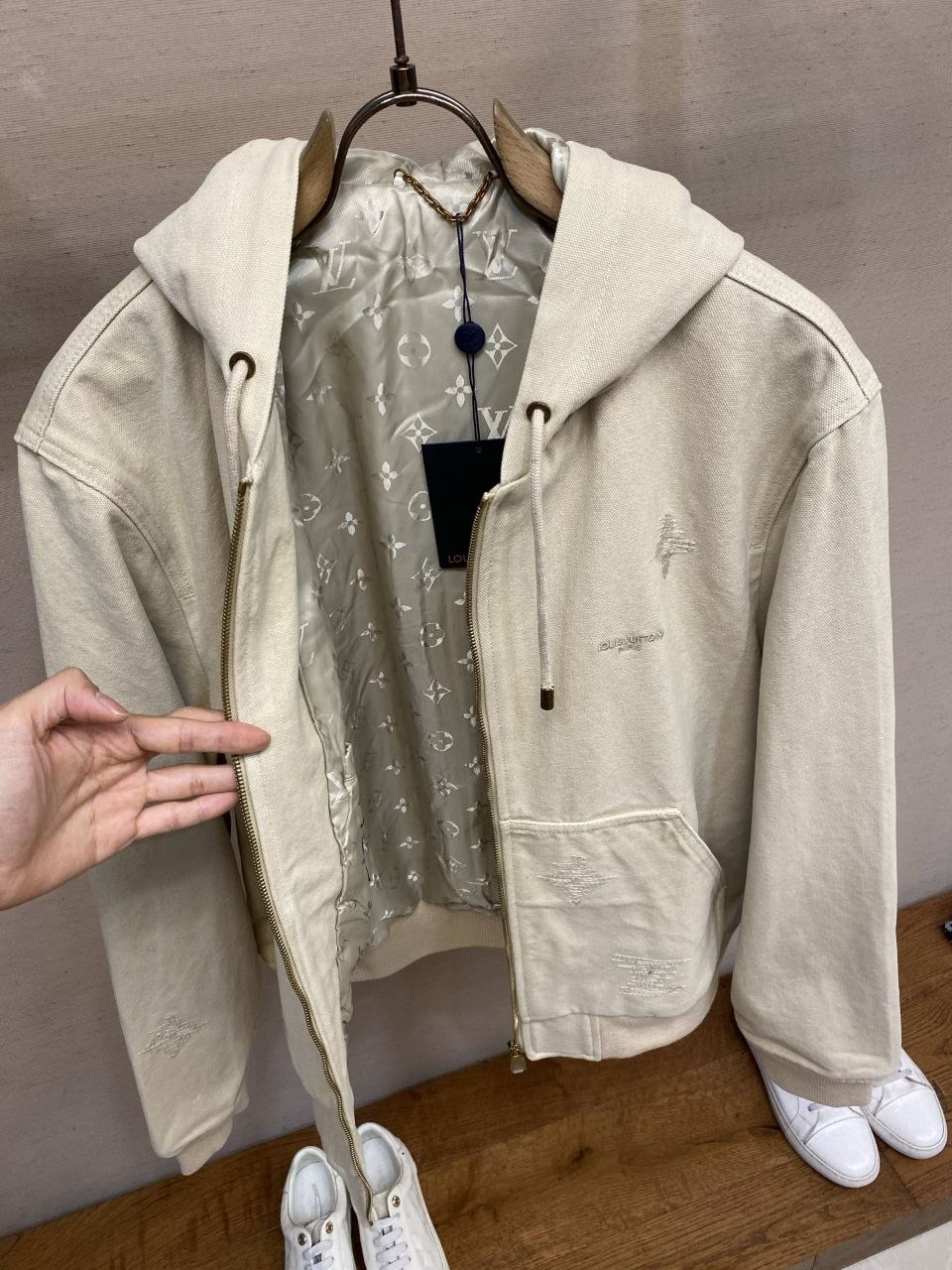 1V 26FW Embroidered Hooded Denim Jacket