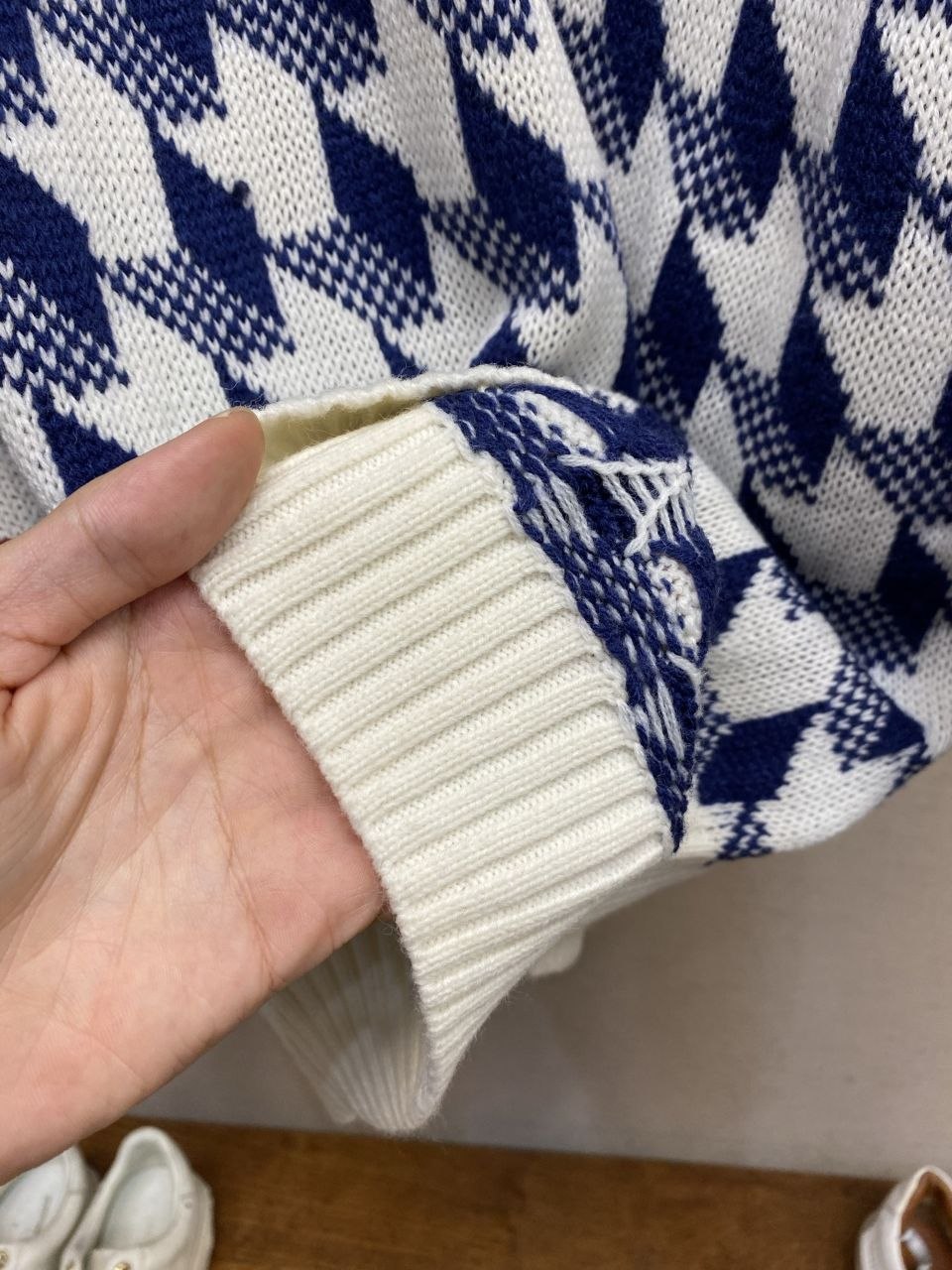 D1or 26FW Check Jacquard Knit Sweater image 7