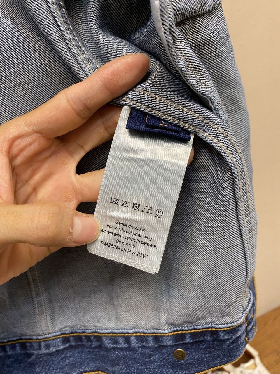 1V Embroidered Pearl-Button Denim Jacket image 9